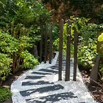 Hotel Paris Louis Blanc